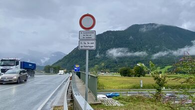 Durchfahrtsverbot A 8
